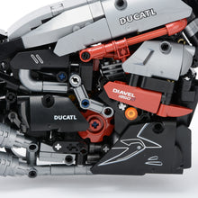Load image into Gallery viewer, Building Blocks Ducati Diacel 1260S Motorcycle CBM 896PCS
