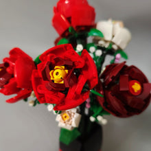 Load image into Gallery viewer, EDUCIRO Flowers Bouquet Building Decoration Set (818 PCS), Christmas, Mother's Day, or Valentine's Gifts Ideal for Women Girls Boys, Roses Toy Building Set with Vase